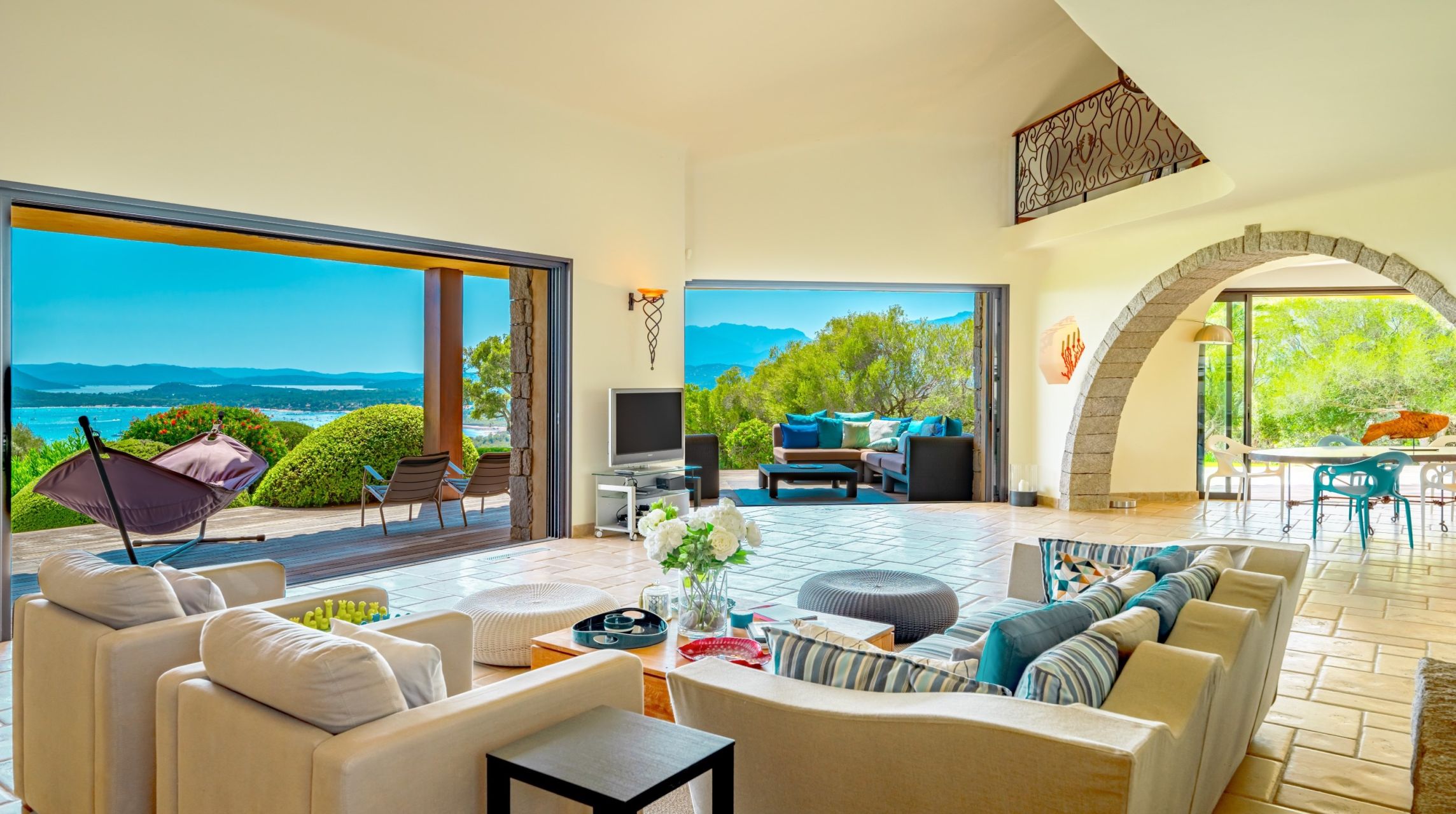 villa 8 Pièces en location saisonnière sur STE LUCIE DE PORTO VECCHIO (20144)