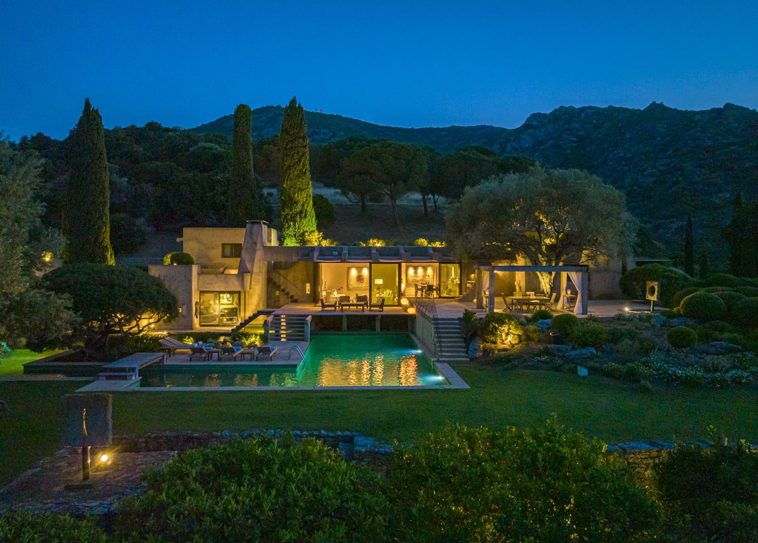 property 10 Rooms for seasonal rent on ST FLORENT (20217)