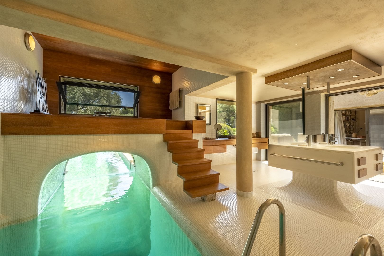 property 10 Rooms for seasonal rent on ST FLORENT (20217)