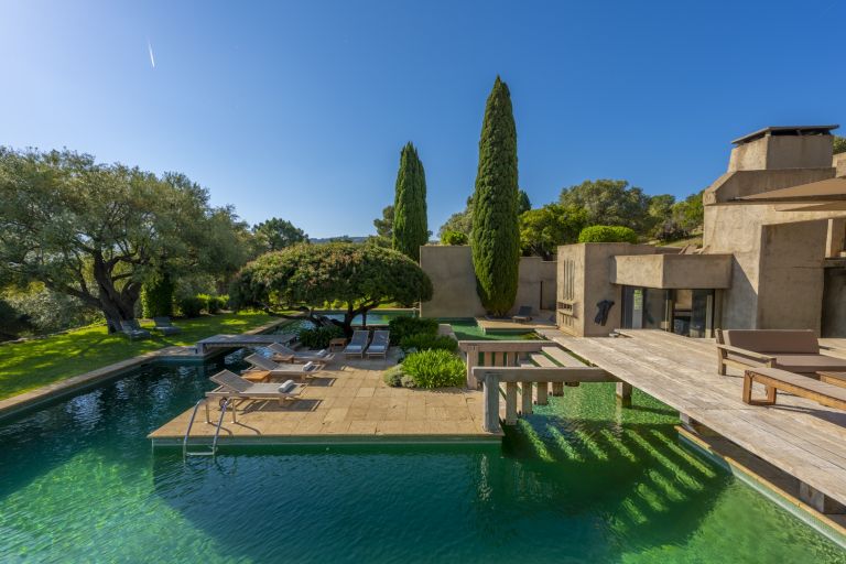 property 10 Rooms for seasonal rent on ST FLORENT (20217)