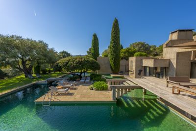 Rental Property Saint-Florent 10 Rooms 600 m²