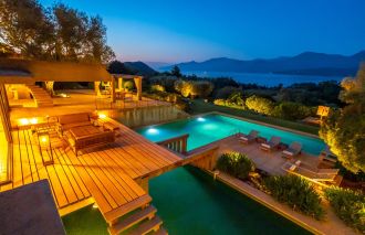 property 10 Rooms for seasonal rent on ST FLORENT (20217)
