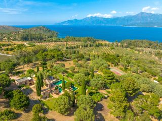 property 10 Rooms for seasonal rent on ST FLORENT (20217)