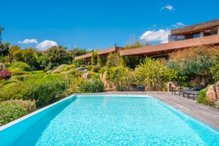 villa 10 Rooms for seasonal rent on PORTO VECCHIO (20137)
