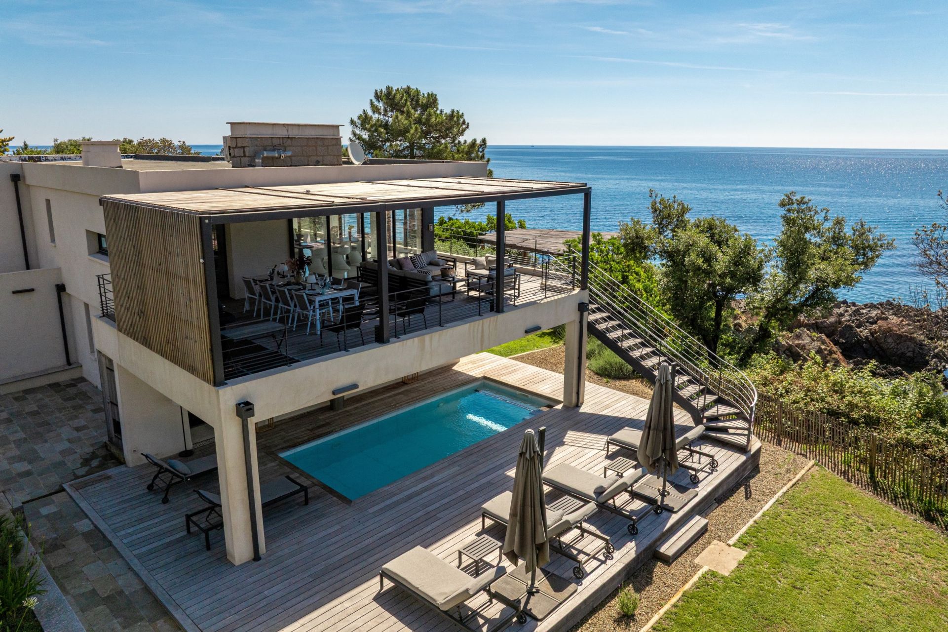 villa 7 Rooms for seasonal rent on SARI SOLENZARA (20145)