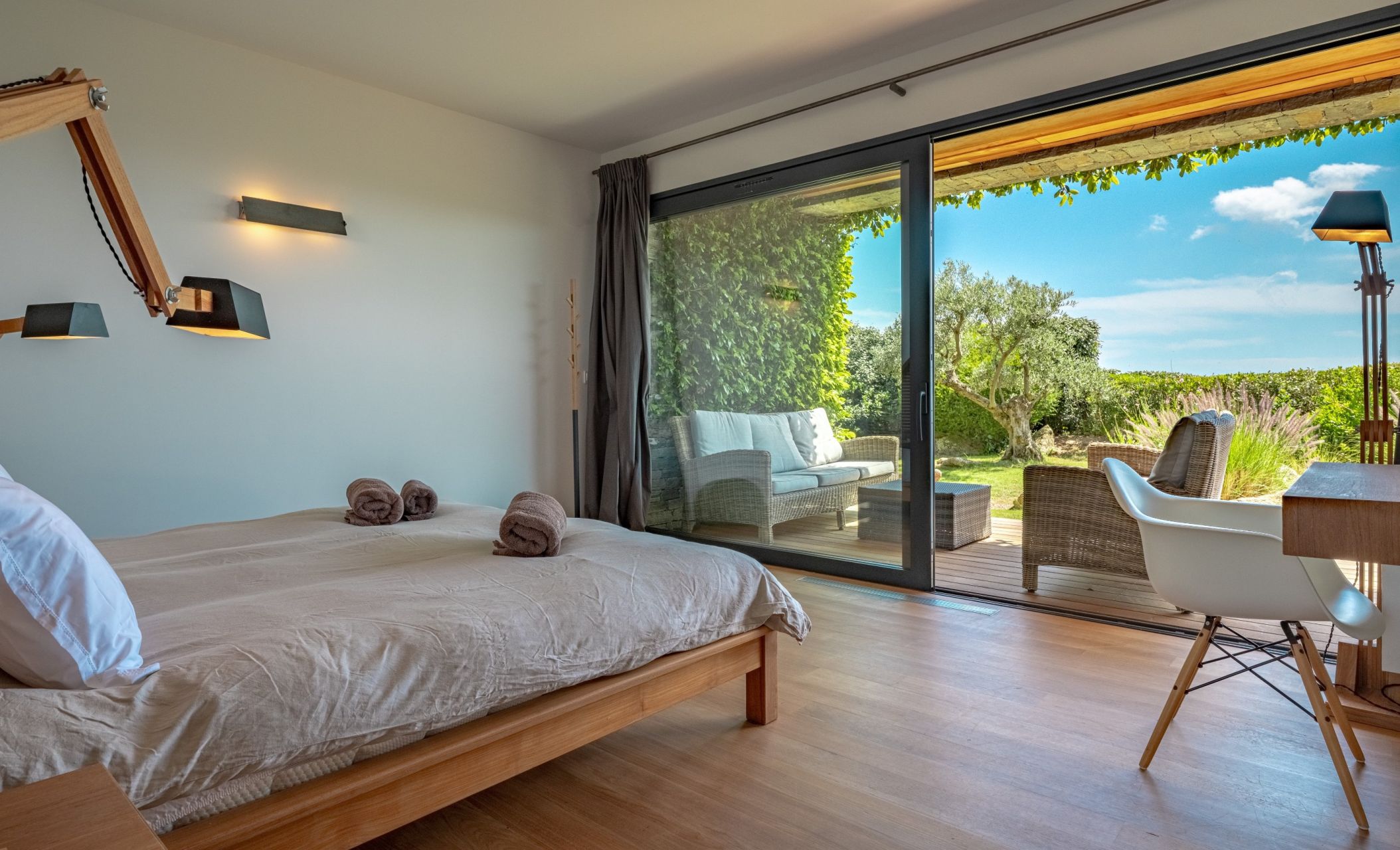 villa 7 Pièces en location saisonnière sur PORTO VECCHIO (20137)