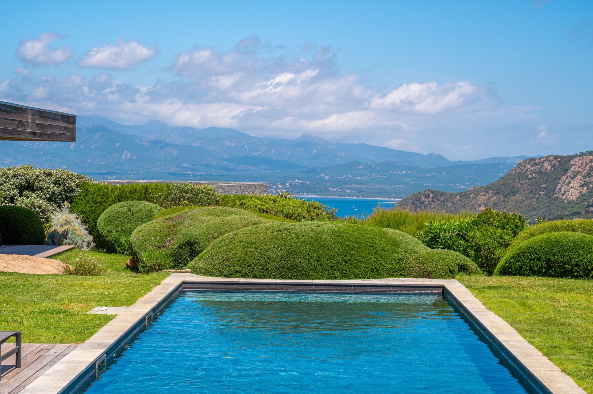villa 7 Pièces en location saisonnière sur PORTO VECCHIO (20137)