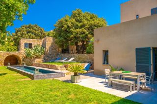 villa 6 Rooms for seasonal rent on PIGNA (20220)