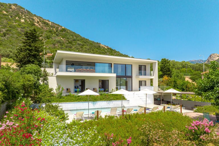 villa 6 Pièces en location saisonnière sur AJACCIO (20000)