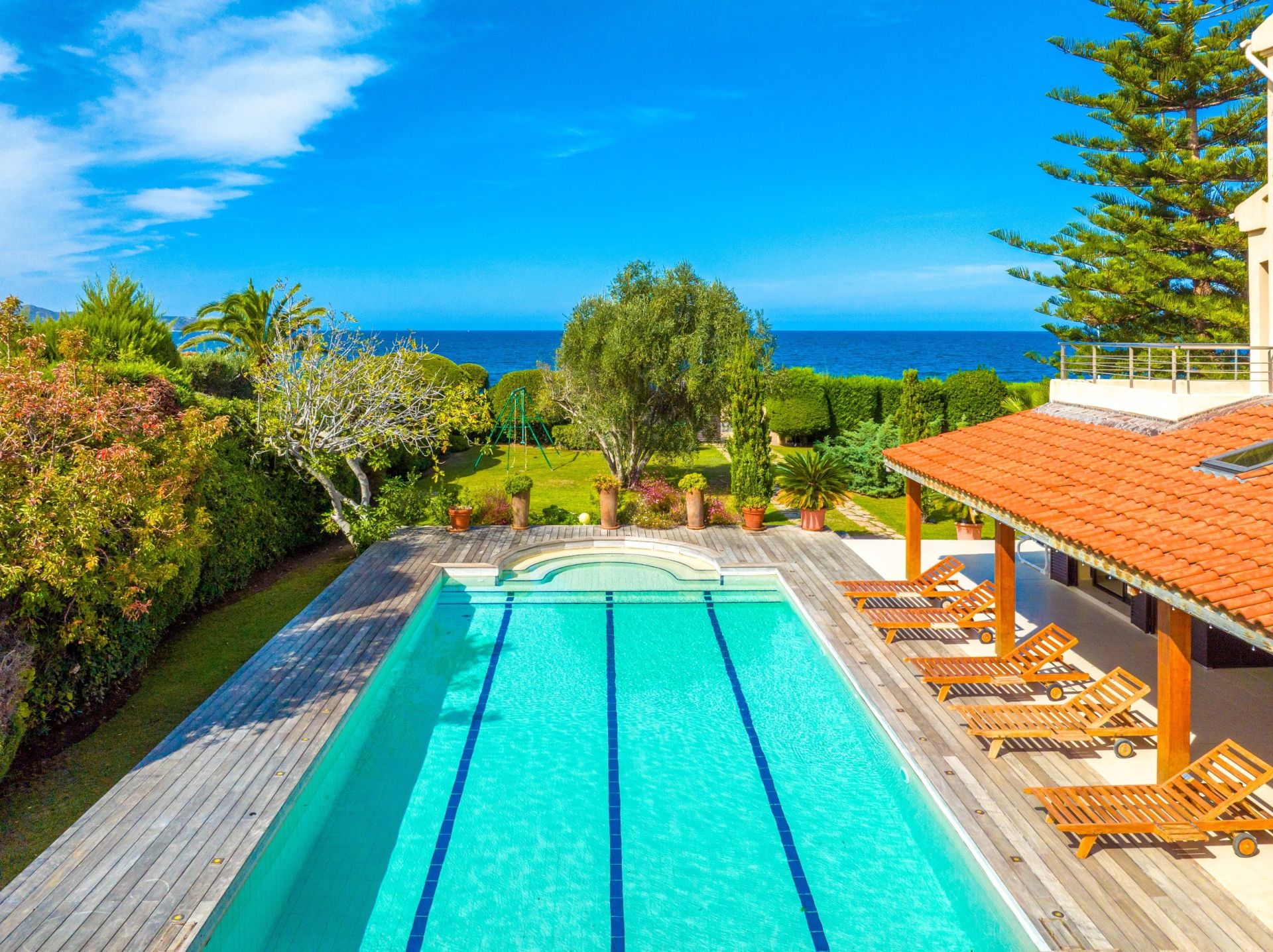 villa 7 Pièces en location saisonnière sur ST FLORENT (20217)