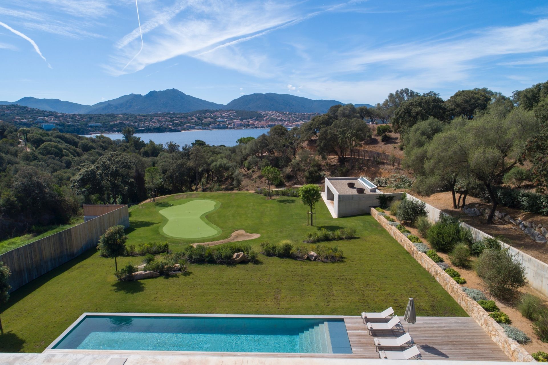 villa 5 Rooms for seasonal rent on OLMETO (20113)