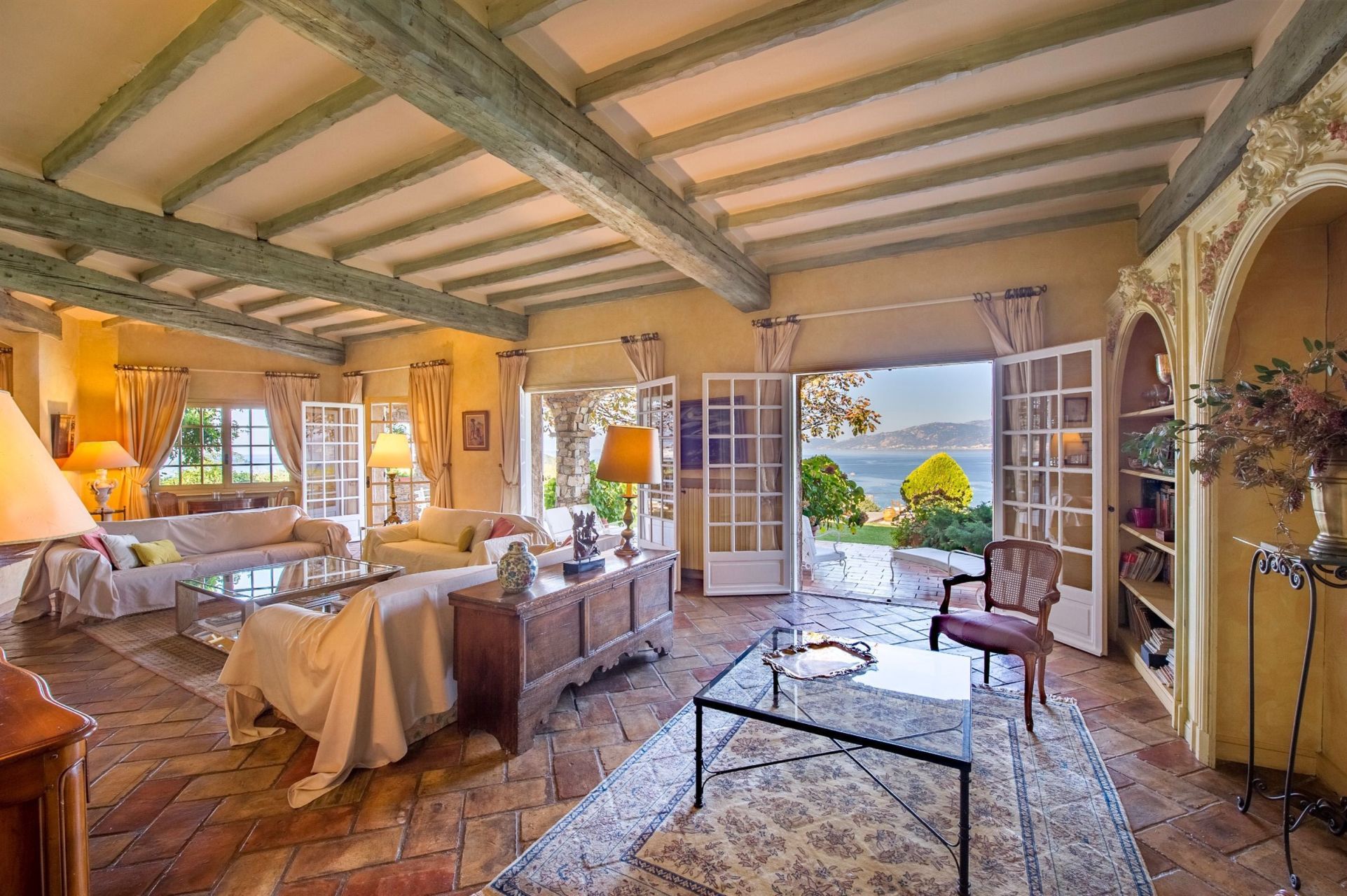 villa 7 Rooms for seasonal rent on AJACCIO (20000)