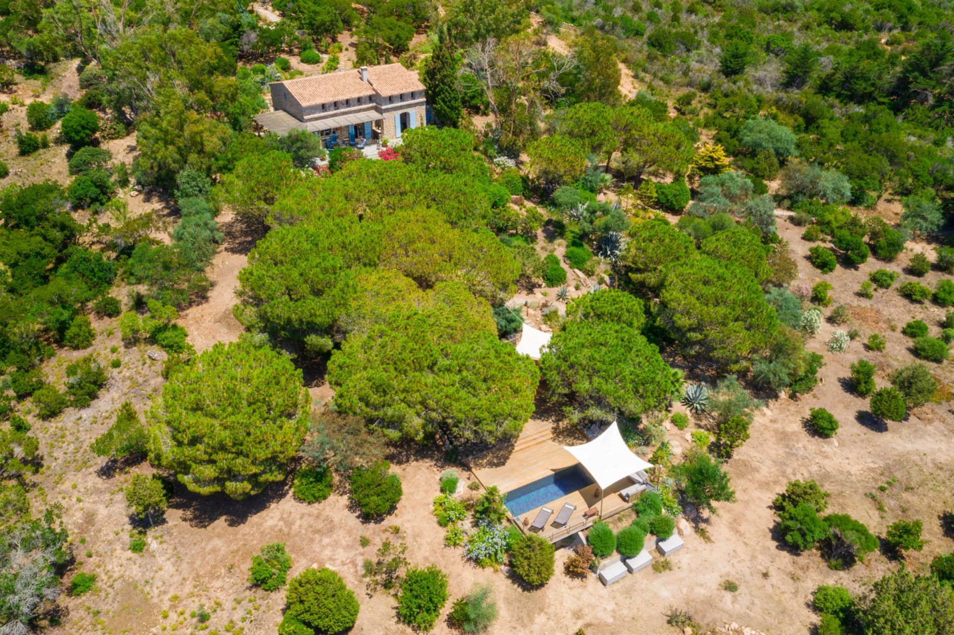 villa 9 Pièces en location saisonnière sur AJACCIO (20000)