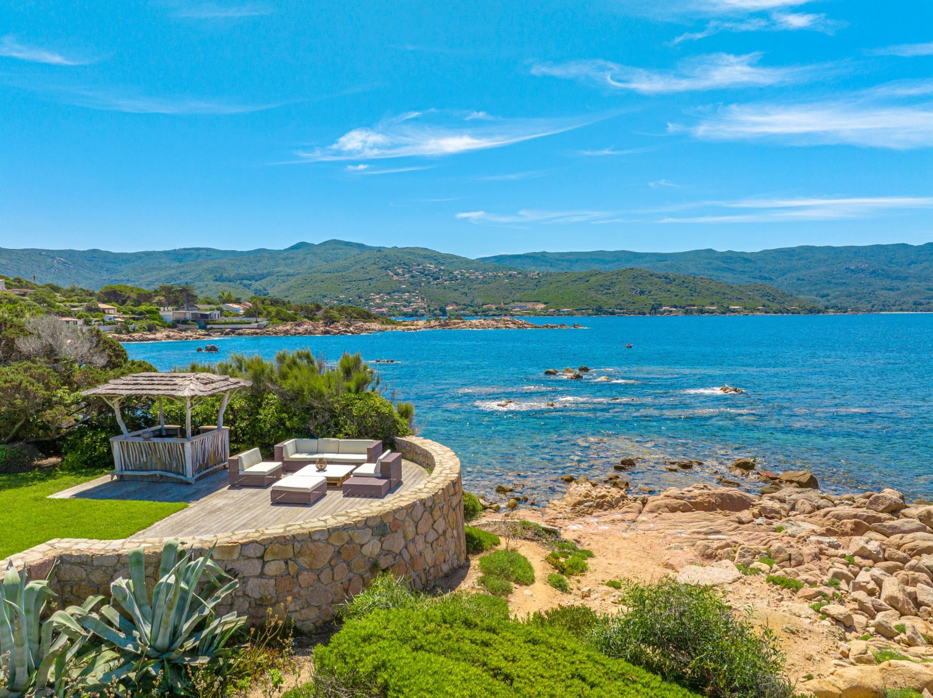 villa 10 Rooms for seasonal rent on AJACCIO (20000)