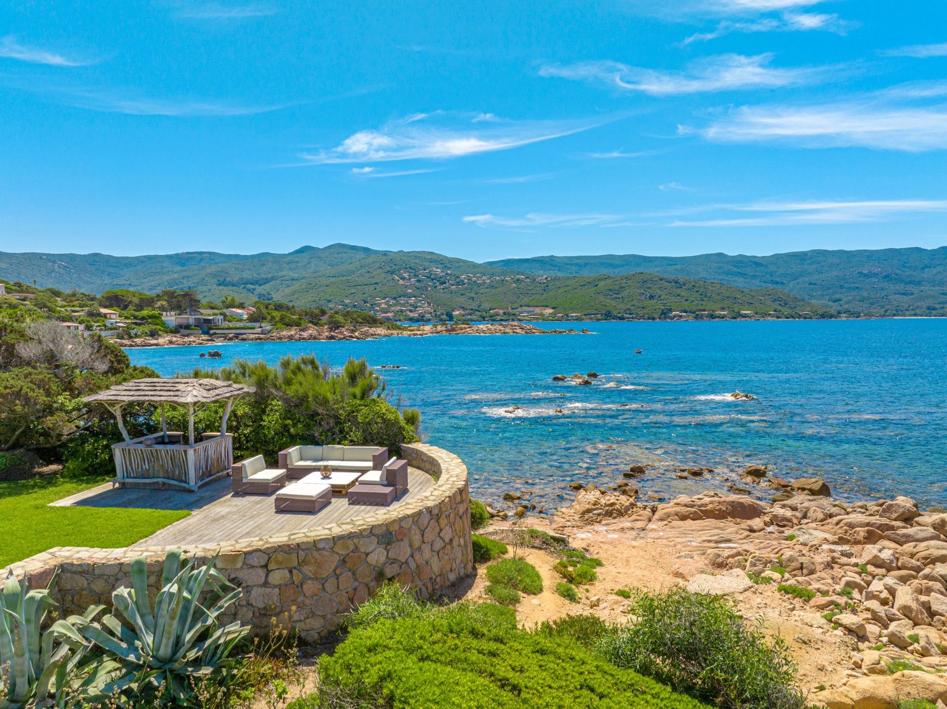 villa 10 Rooms for seasonal rent on AJACCIO (20000)