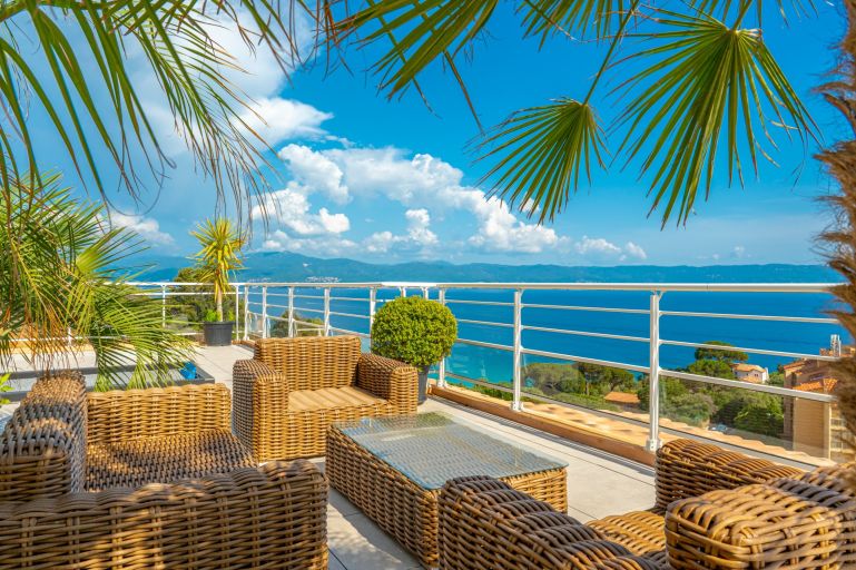 appartement 4 Pièces en vente sur AJACCIO (20000)
