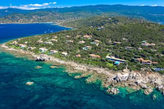 villa 8 Pièces en vente sur COTI CHIAVARI (20138)