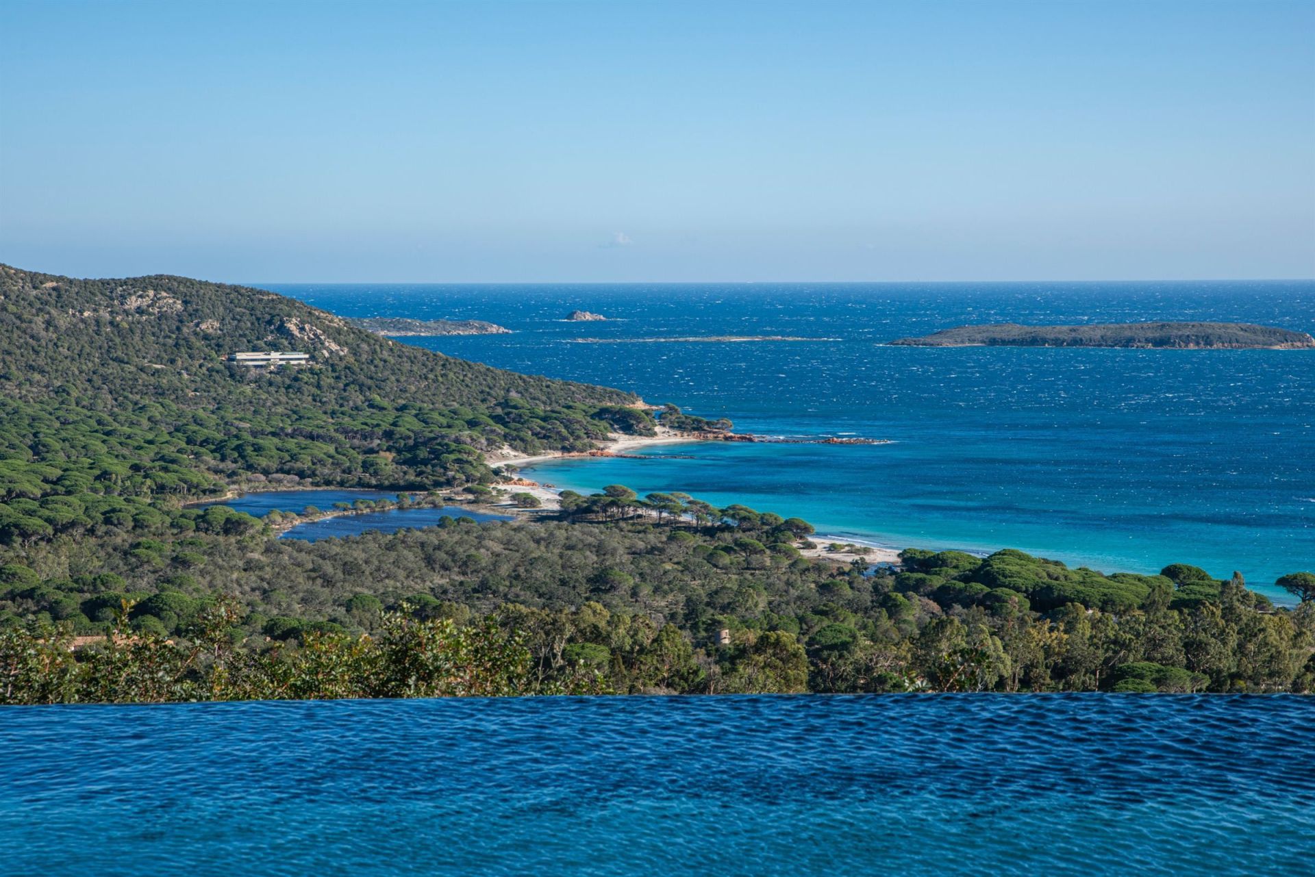 villa 9 Pièces en location saisonnière sur PORTO VECCHIO (20137)