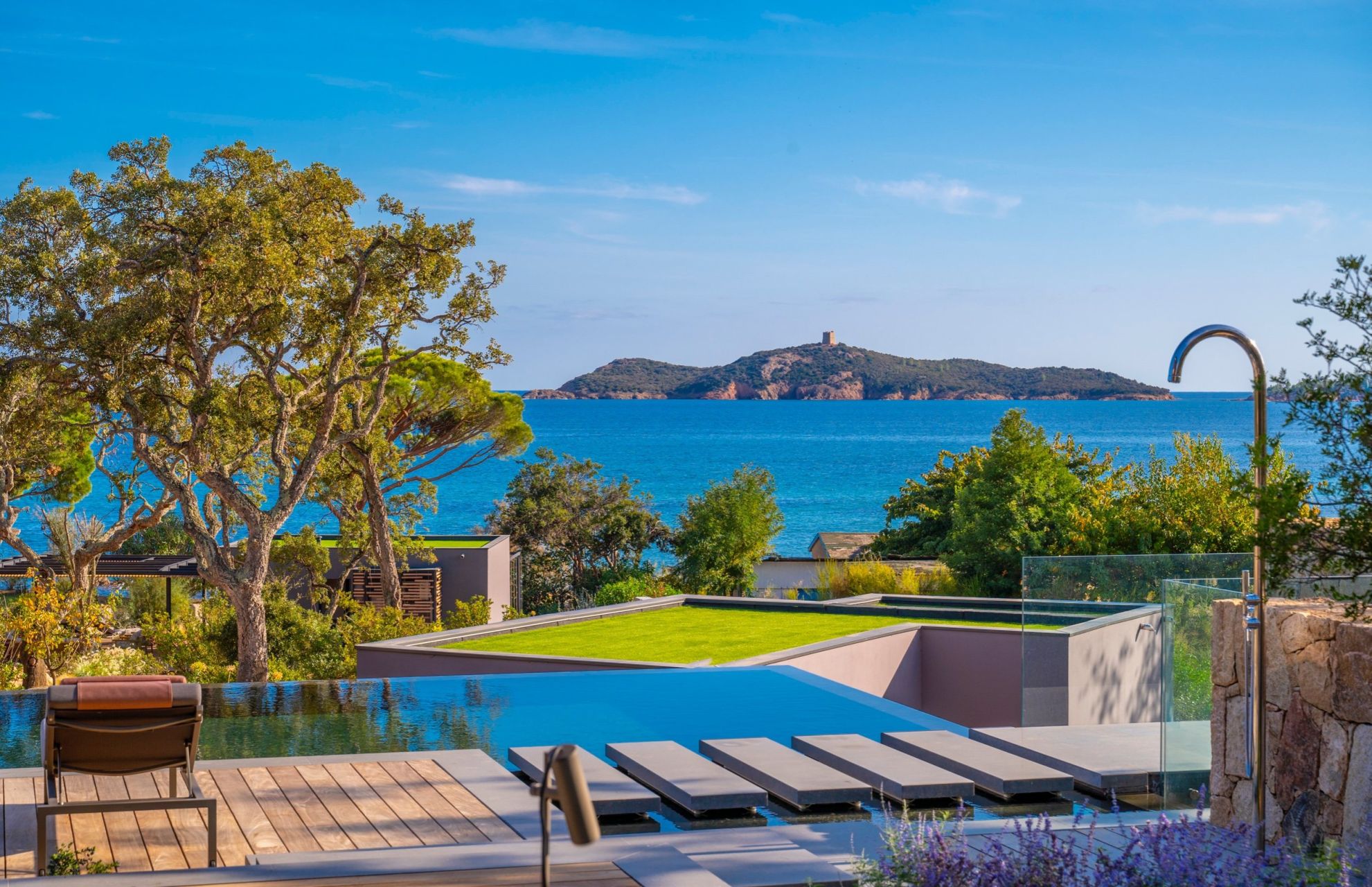 villa 9 Pièces en location saisonnière sur STE LUCIE DE PORTO VECCHIO (20144)