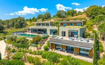 villa 8 Pièces en location saisonnière sur PORTO VECCHIO (20137)