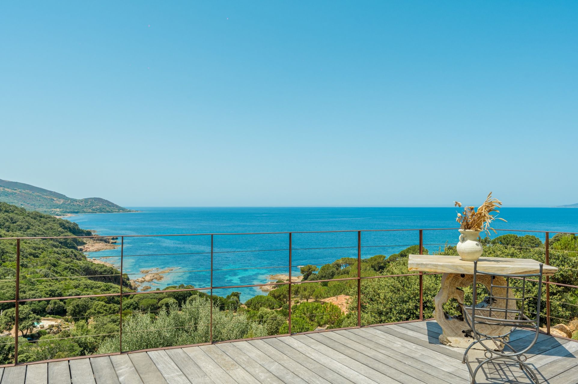 villa 6 Rooms for seasonal rent on AJACCIO (20000)