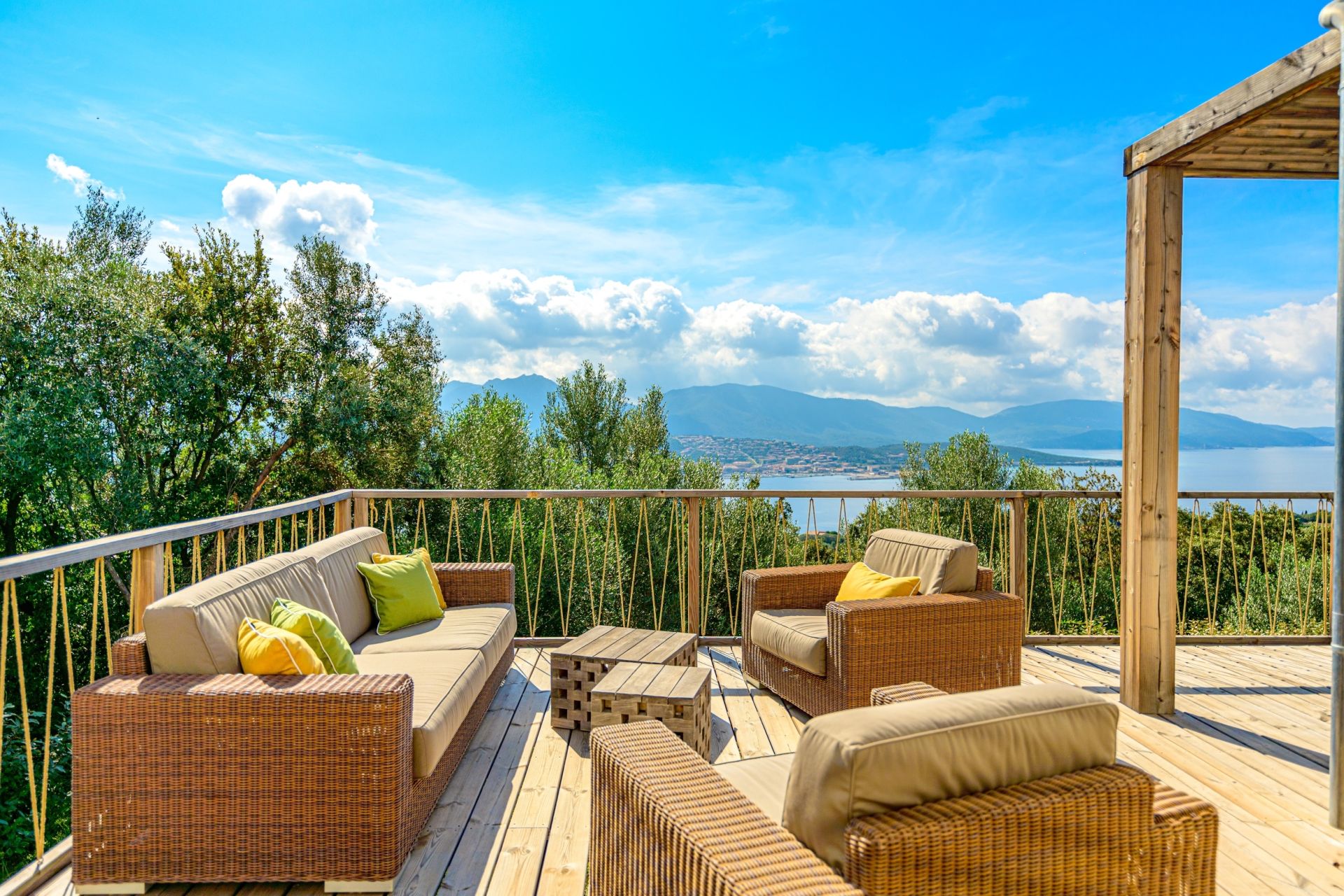 villa 7 Rooms for seasonal rent on OLMETO (20113)