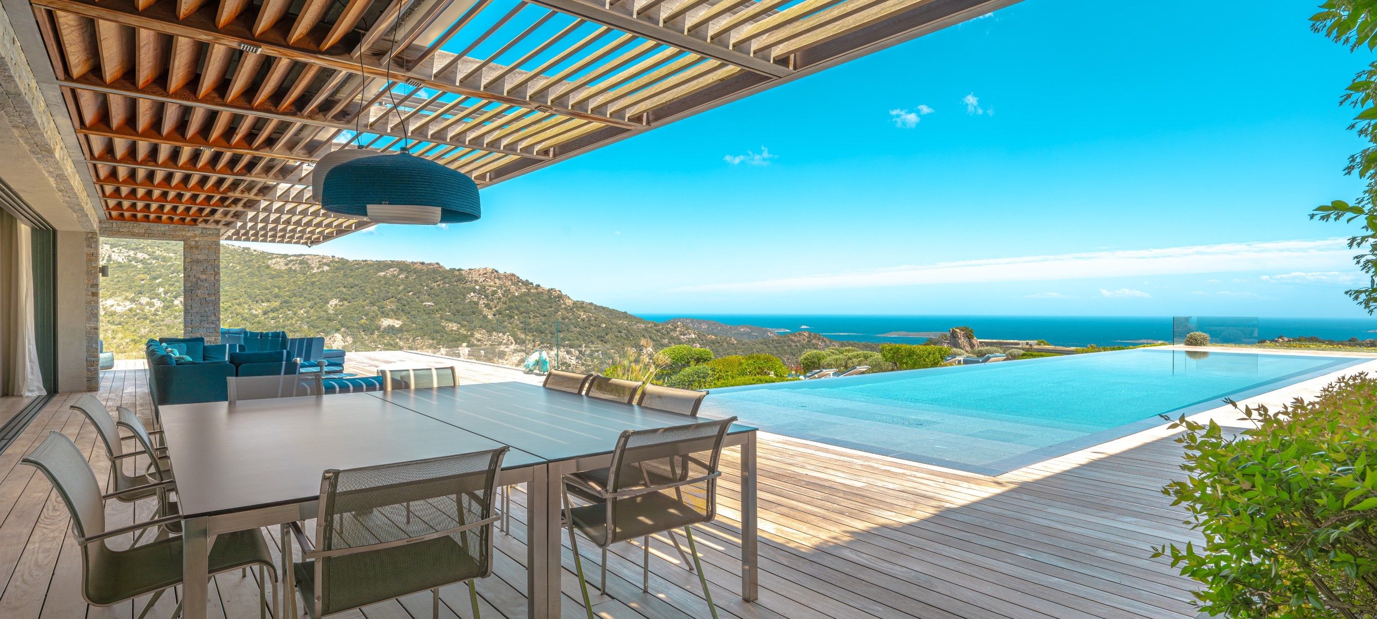 villa 9 Pièces en location saisonnière sur PORTO VECCHIO (20137)