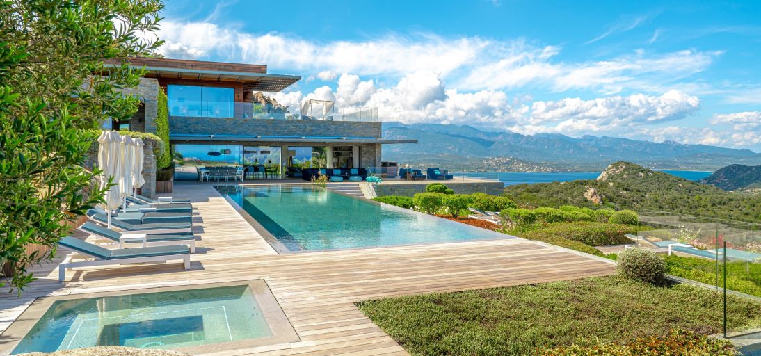 villa 9 Pièces en location saisonnière sur PORTO VECCHIO (20137)