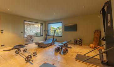 villa 7 Pièces en location saisonnière sur STE LUCIE DE PORTO VECCHIO (20144)