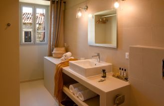 house 12 Rooms for sale on PROPRIANO (20110)