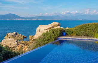 villa 11 Rooms for sale on COTI CHIAVARI (20138)