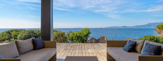 villa 11 Rooms for sale on COTI CHIAVARI (20138)