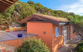 villa 11 Rooms for sale on COTI CHIAVARI (20138)