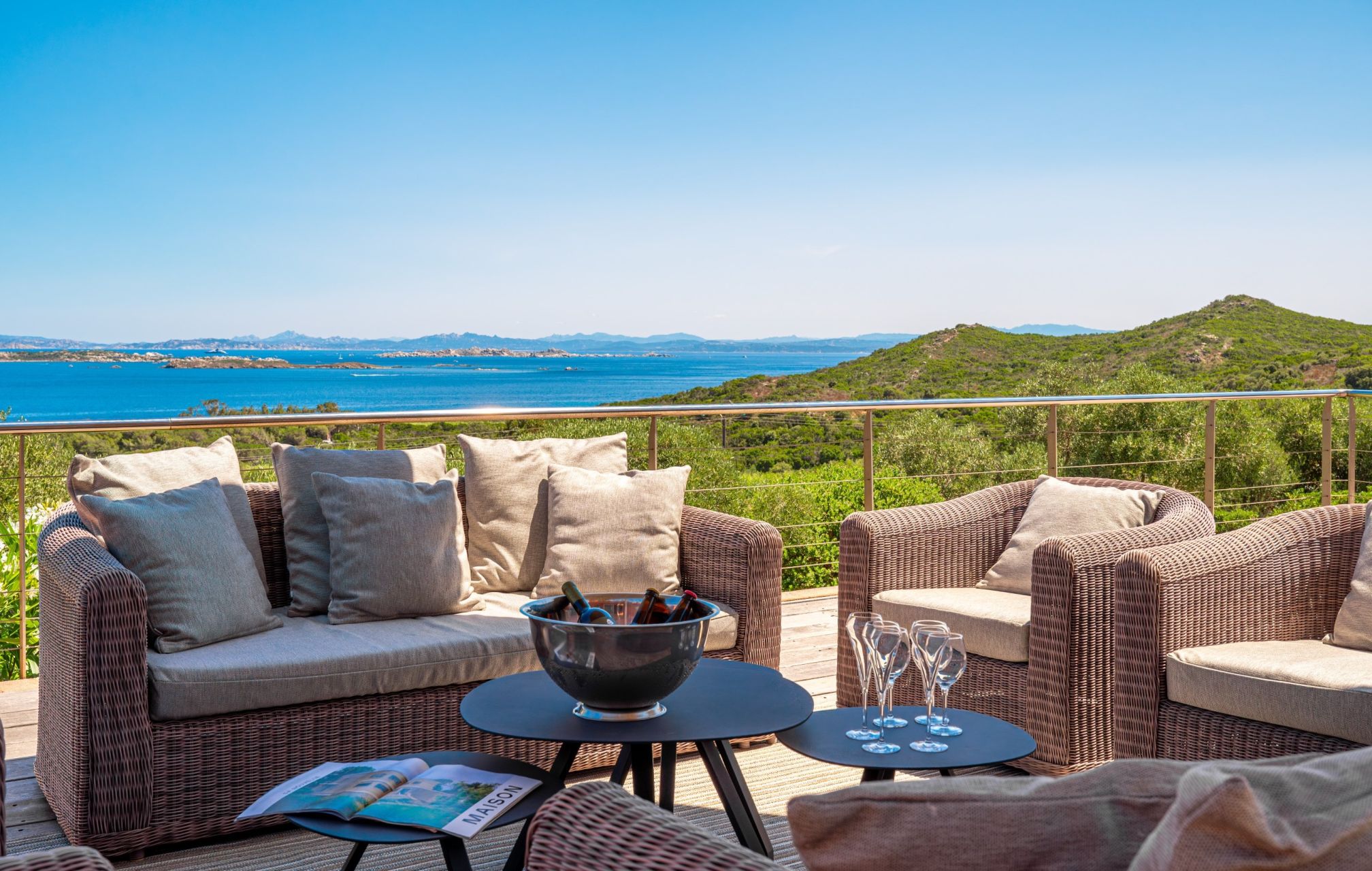 villa 11 Rooms for seasonal rent on BONIFACIO (20169)