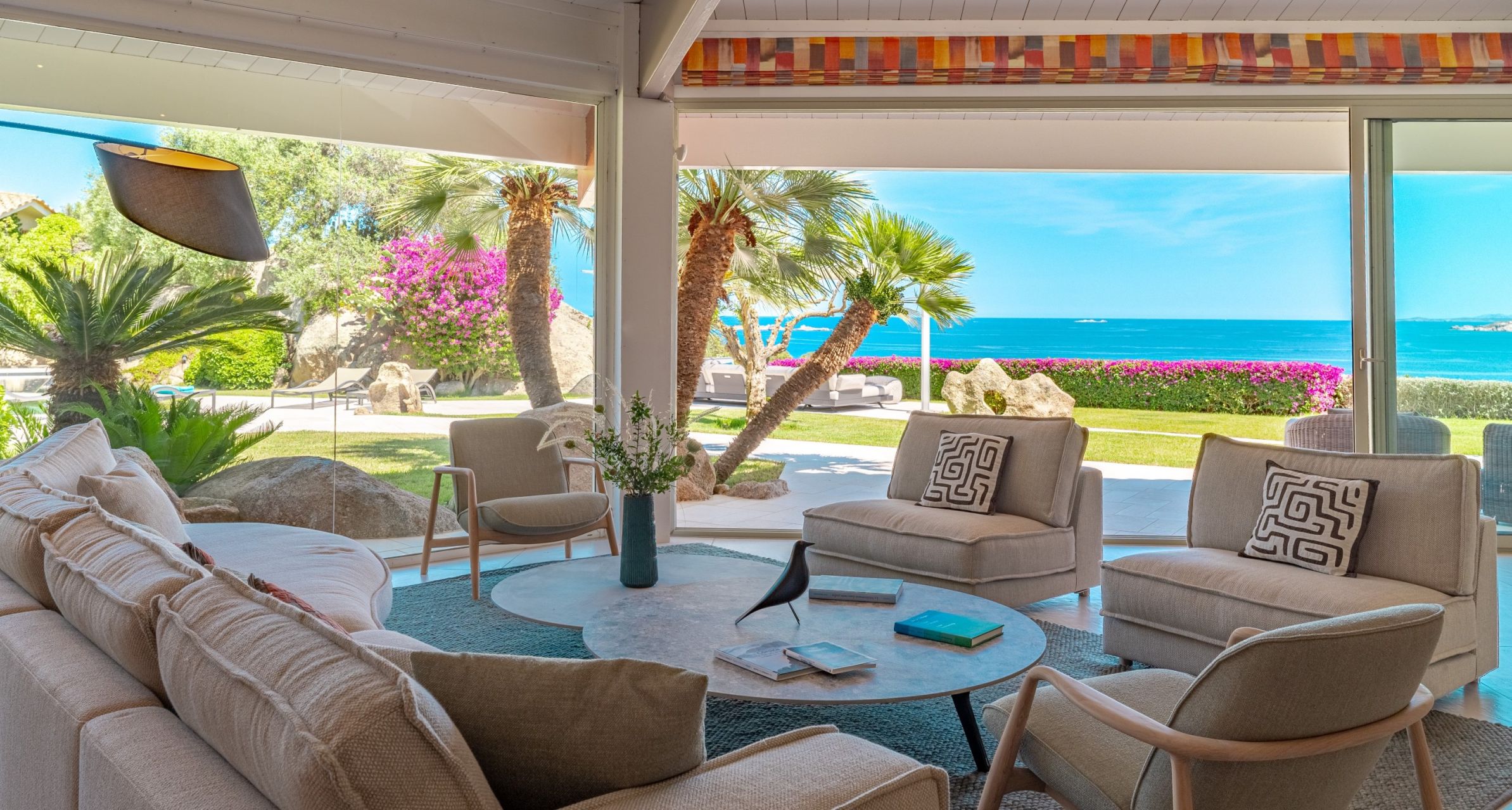 villa 11 Rooms for seasonal rent on BONIFACIO (20169)