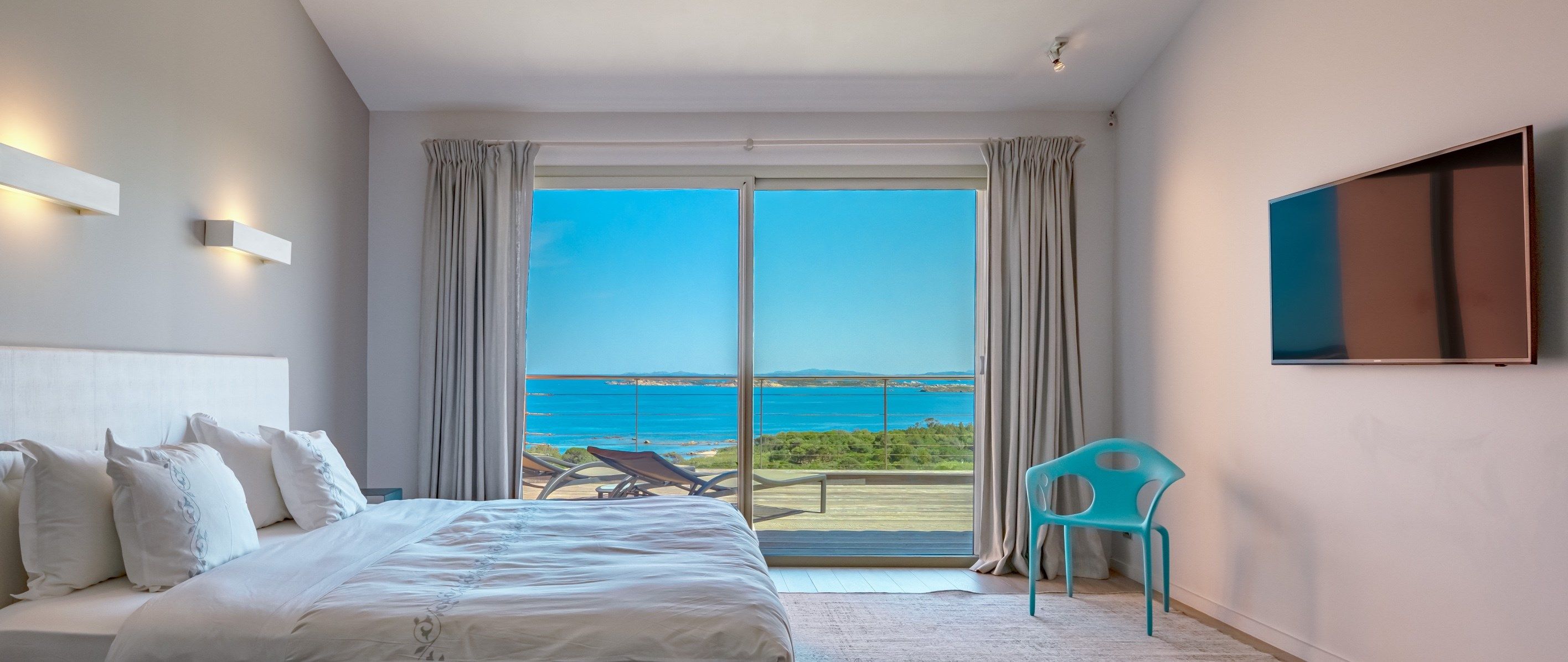 villa 11 Rooms for seasonal rent on BONIFACIO (20169)