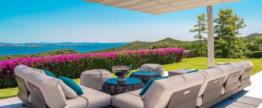 villa 11 Rooms for seasonal rent on BONIFACIO (20169)