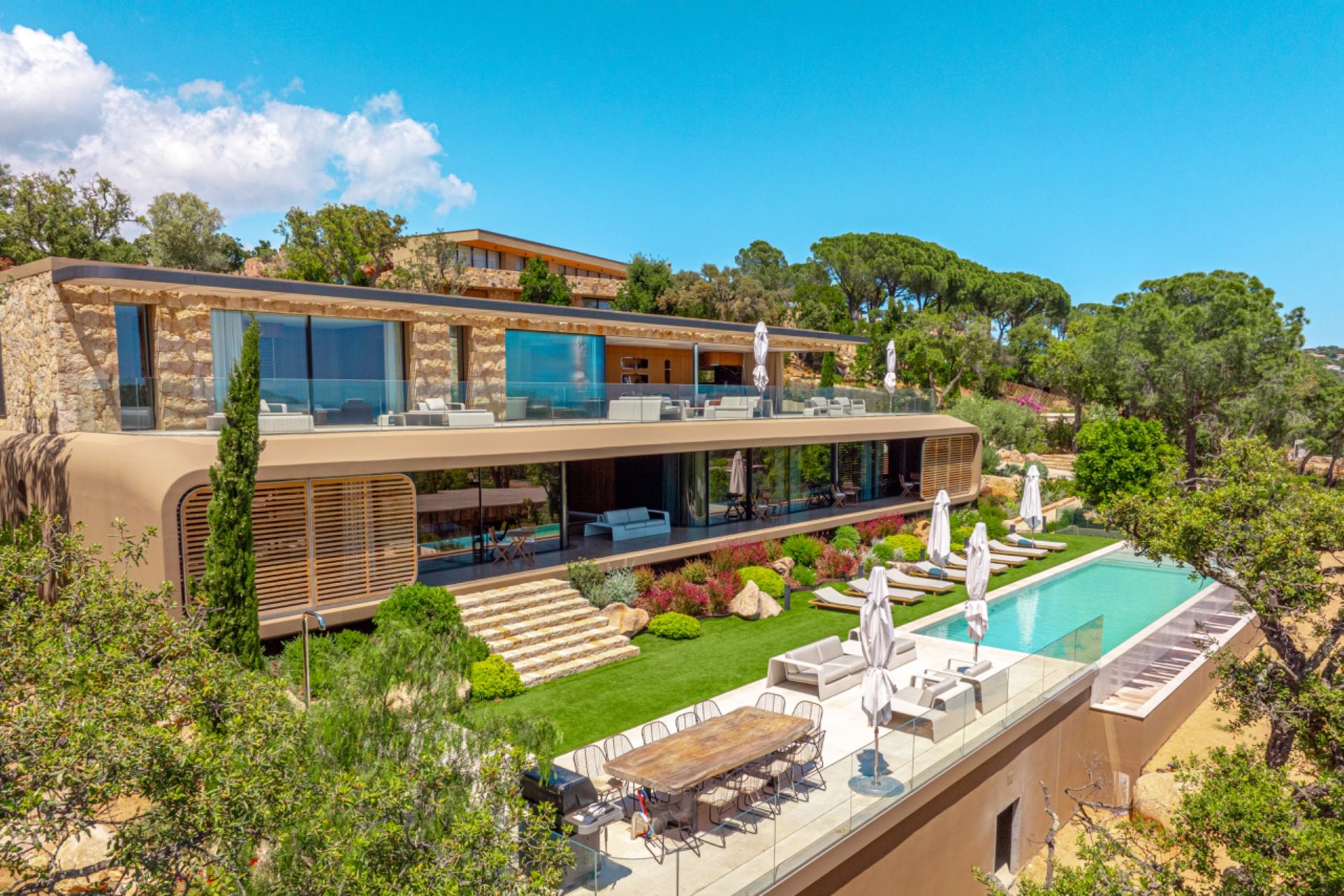 villa 8 Pièces en location saisonnière sur STE LUCIE DE PORTO VECCHIO (20144)