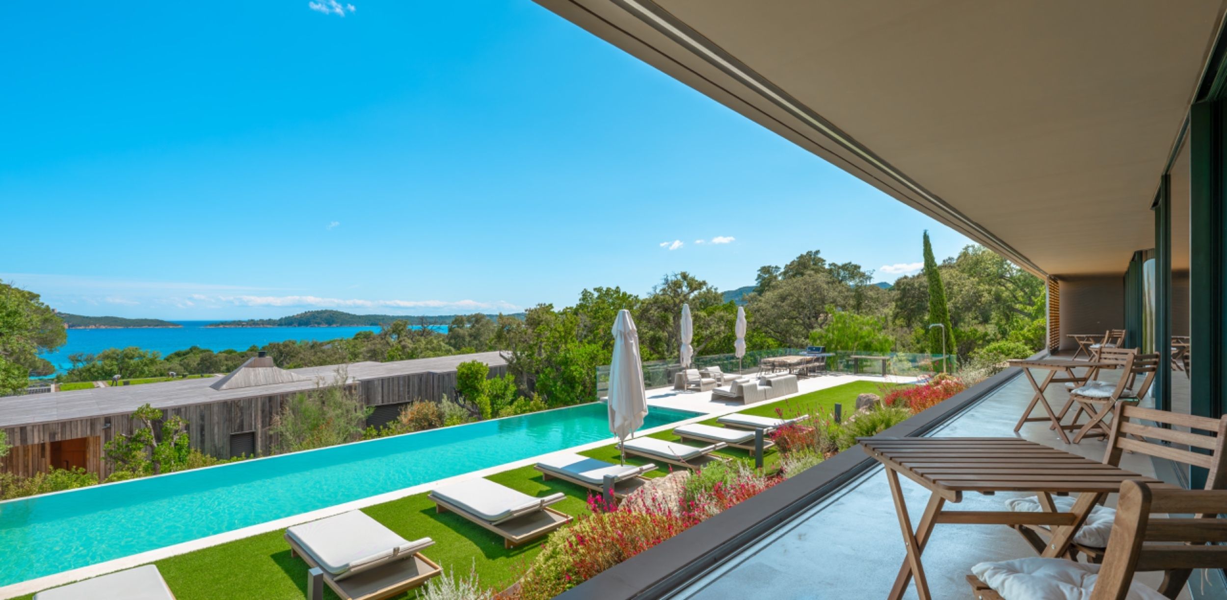 villa 8 Pièces en location saisonnière sur STE LUCIE DE PORTO VECCHIO (20144)