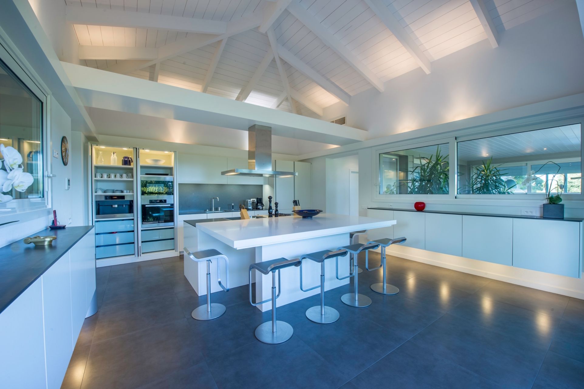 villa 10 Pièces en location saisonnière sur BONIFACIO (20169)