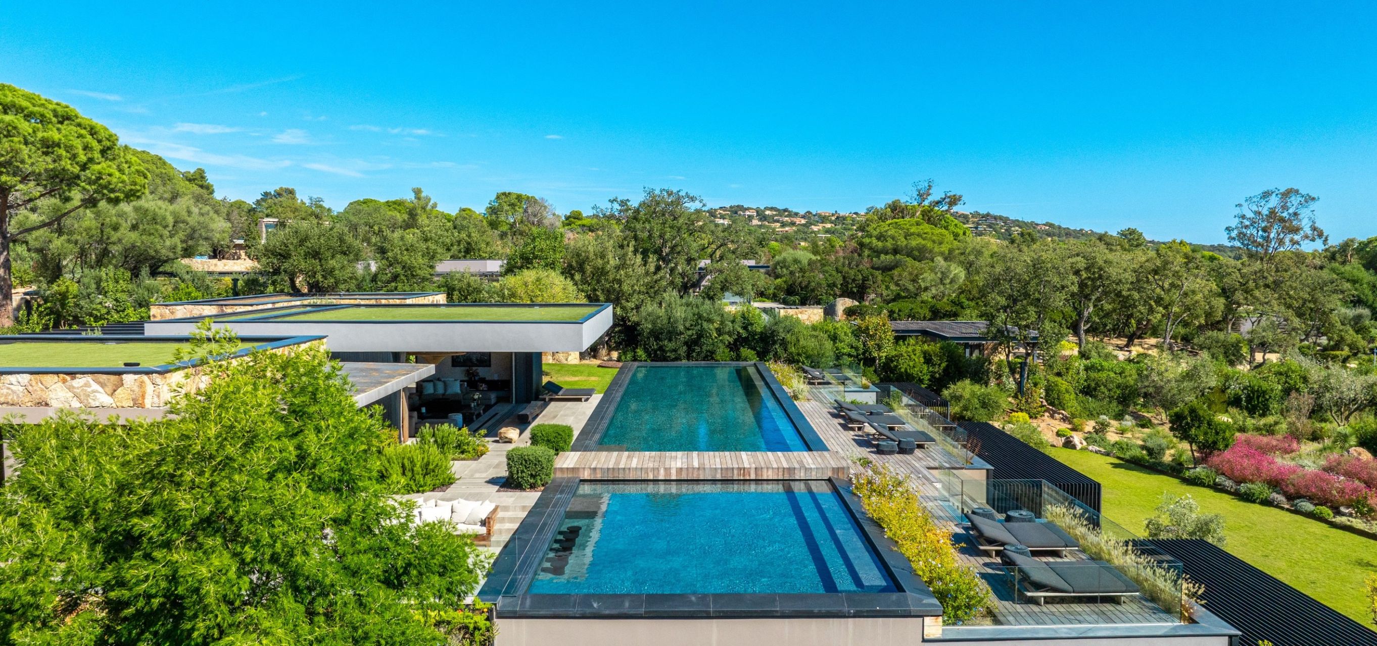 villa 9 Pièces en location saisonnière sur STE LUCIE DE PORTO VECCHIO (20144)