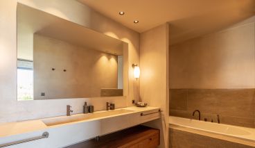 villa 9 Pièces en location saisonnière sur STE LUCIE DE PORTO VECCHIO (20144)