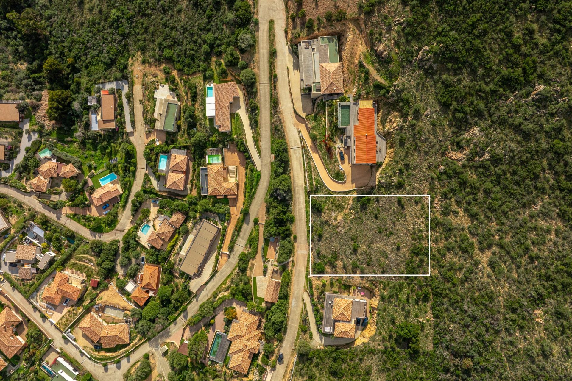 terrain en vente sur SAGONE (20118)