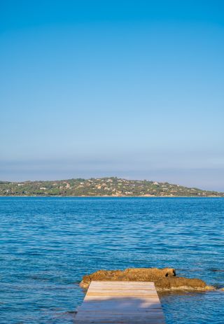 villa 6 Rooms for seasonal rent on PORTO VECCHIO (20137)