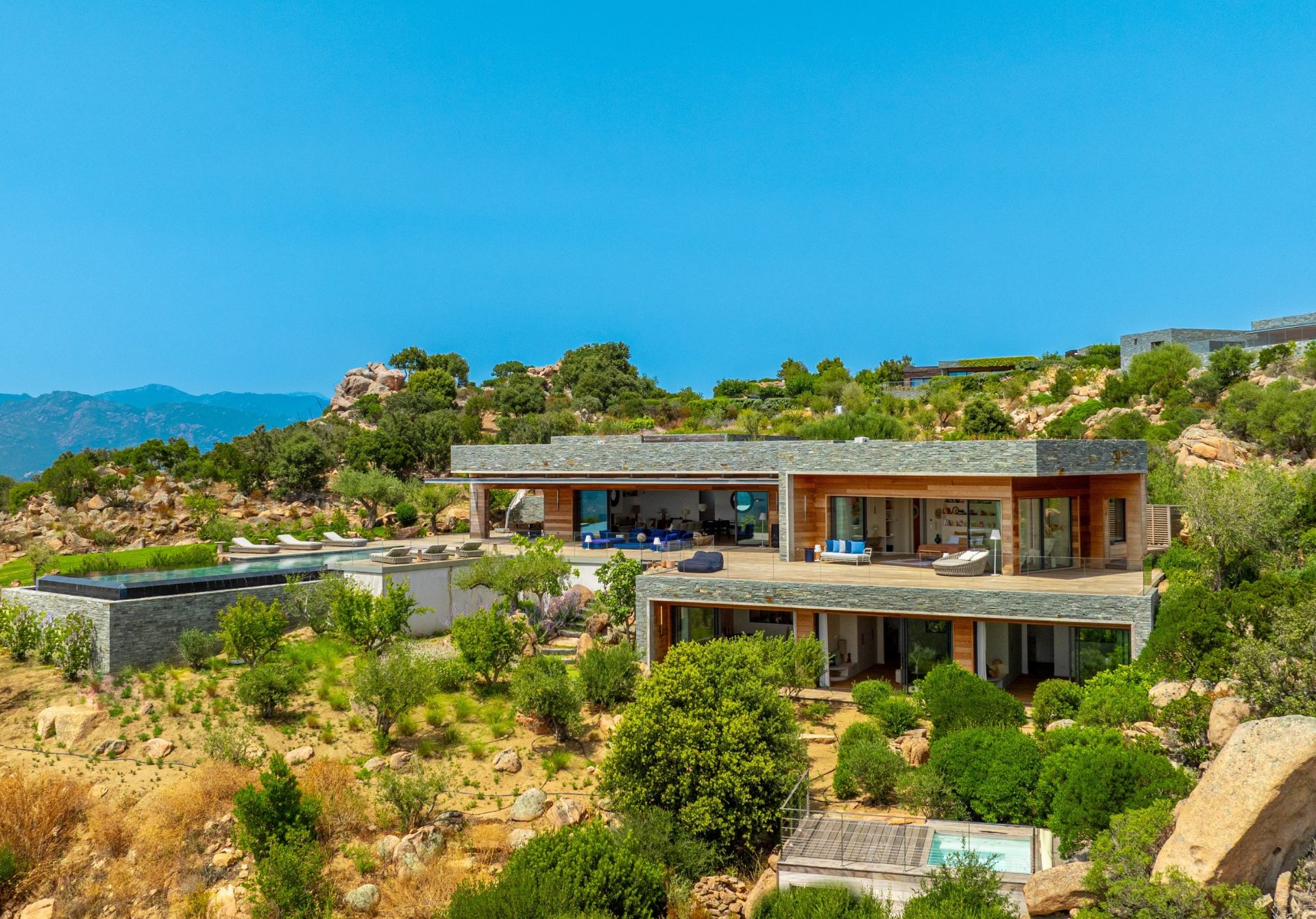 villa 6 Pièces en location saisonnière sur PORTO VECCHIO (20137)