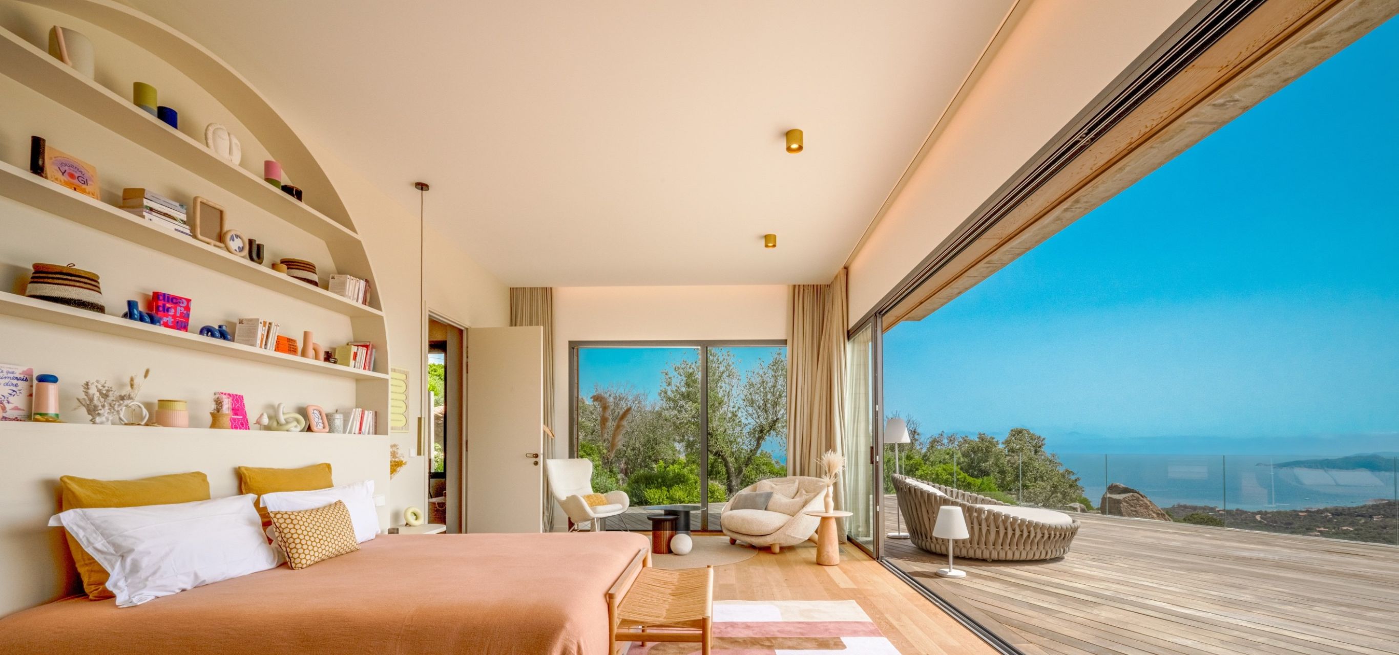 villa 6 Rooms for seasonal rent on PORTO VECCHIO (20137)