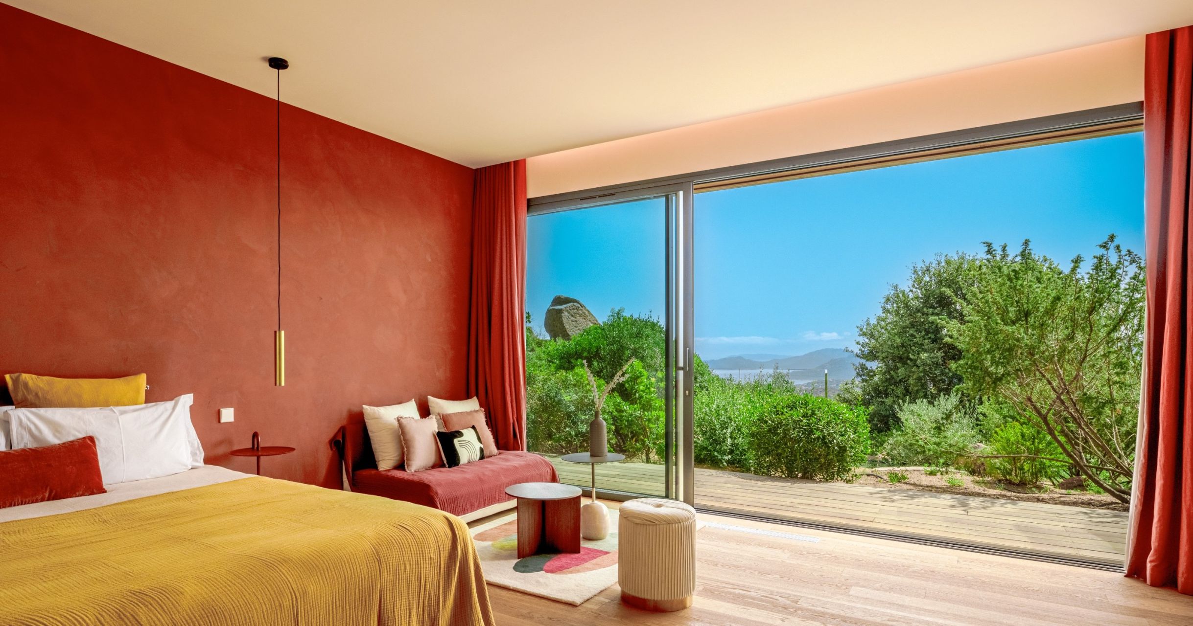 villa 6 Rooms for seasonal rent on PORTO VECCHIO (20137)
