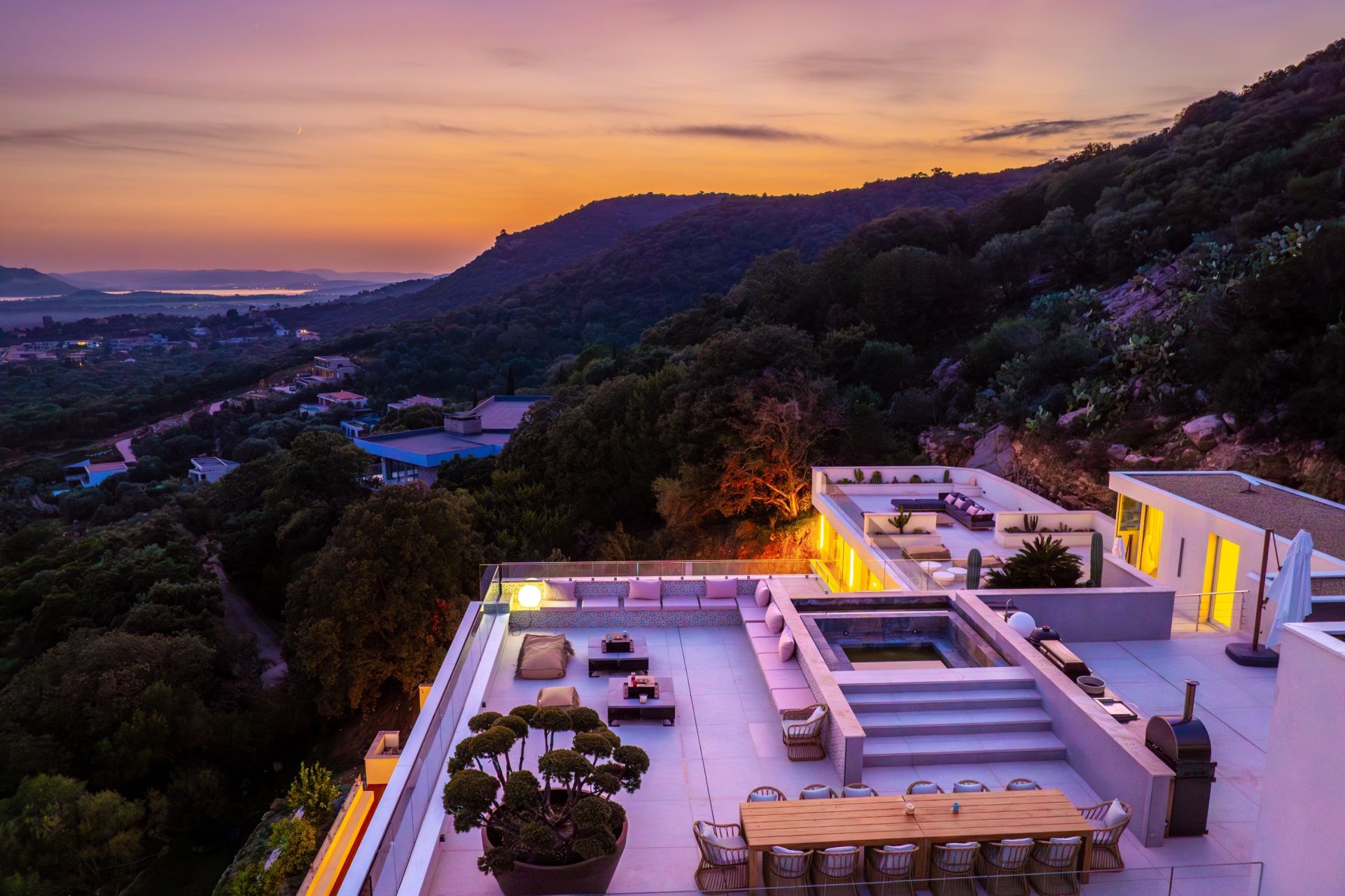 villa 10 Pièces en location saisonnière sur STE LUCIE DE PORTO VECCHIO (20144)