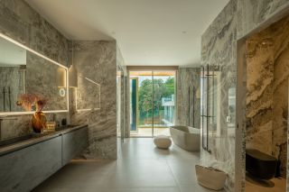 villa 10 Pièces en location saisonnière sur STE LUCIE DE PORTO VECCHIO (20144)