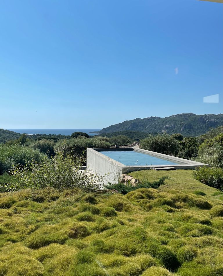 villa 6 Rooms for sale on PORTO VECCHIO (20137)